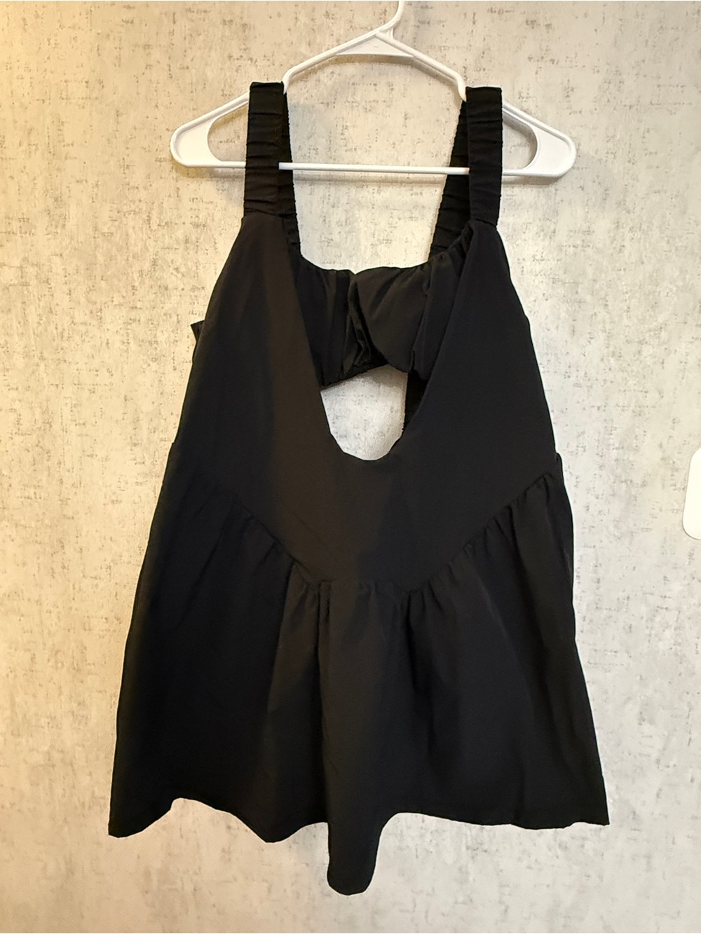 Black Sleeveless Babydoll Dress with Keyhole Back